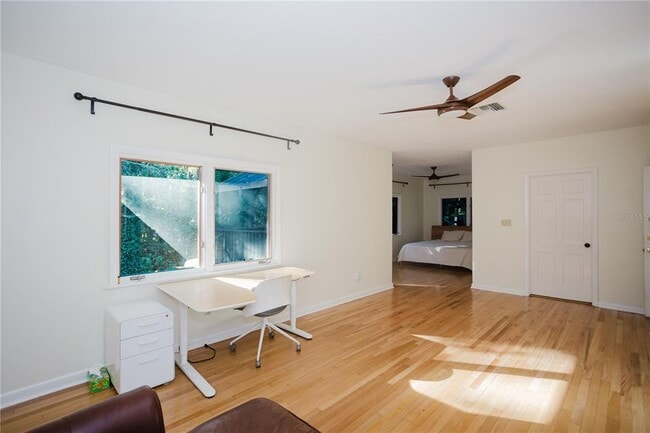 Building Photo - 3730 NW 37th Terrace