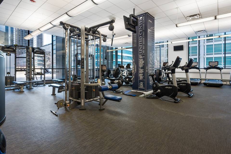 Building Photo - 401 E Ontario St