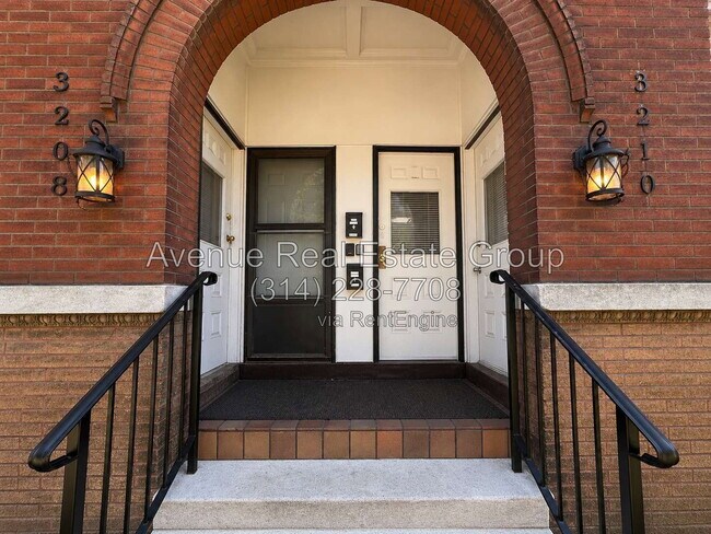 Building Photo - 3210 Osceola St