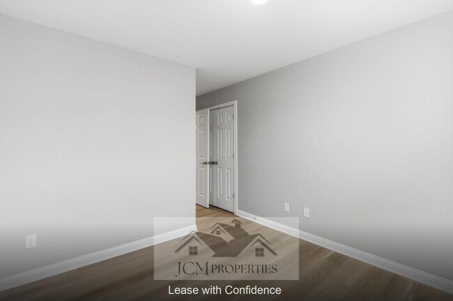 Building Photo - 117 Lambert Fld