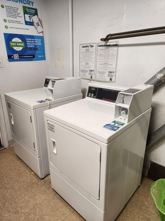 Building Photo - 2 BEDROOM 2 BATHROOM READY NOW!