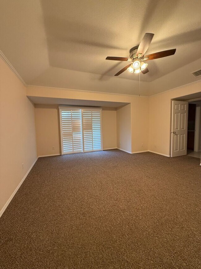 Building Photo - Beautiful 3-bedroom 2 bathroom Home for rent in Madera