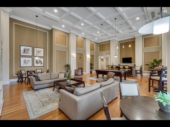 Building Photo - 480 Hibiscus St