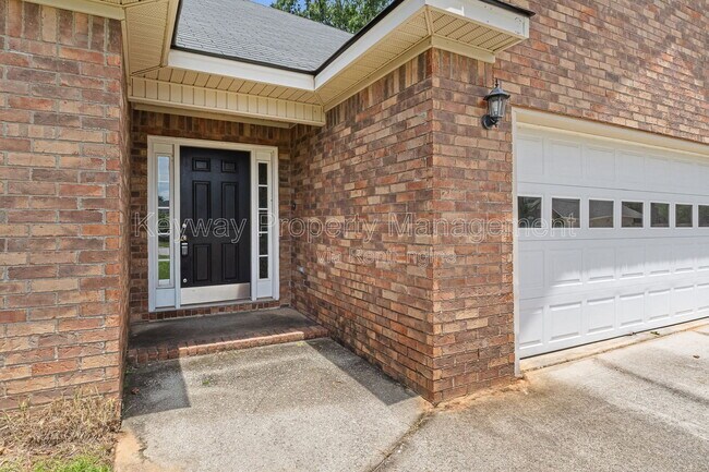 Building Photo - 633 Ventana Dr