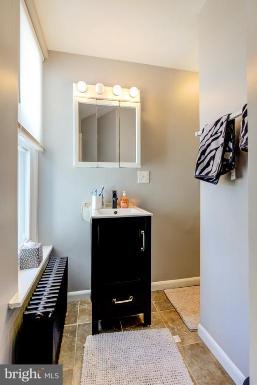 Building Photo - 4360 Pechin St