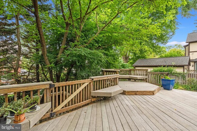 Building Photo - 4613 Langdrum Ln