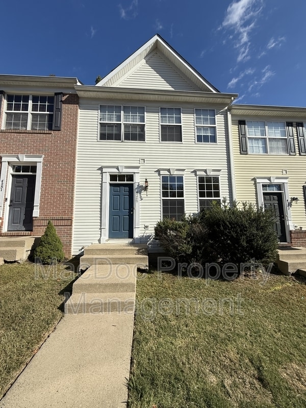 Building Photo - 4249 Normandy Ct