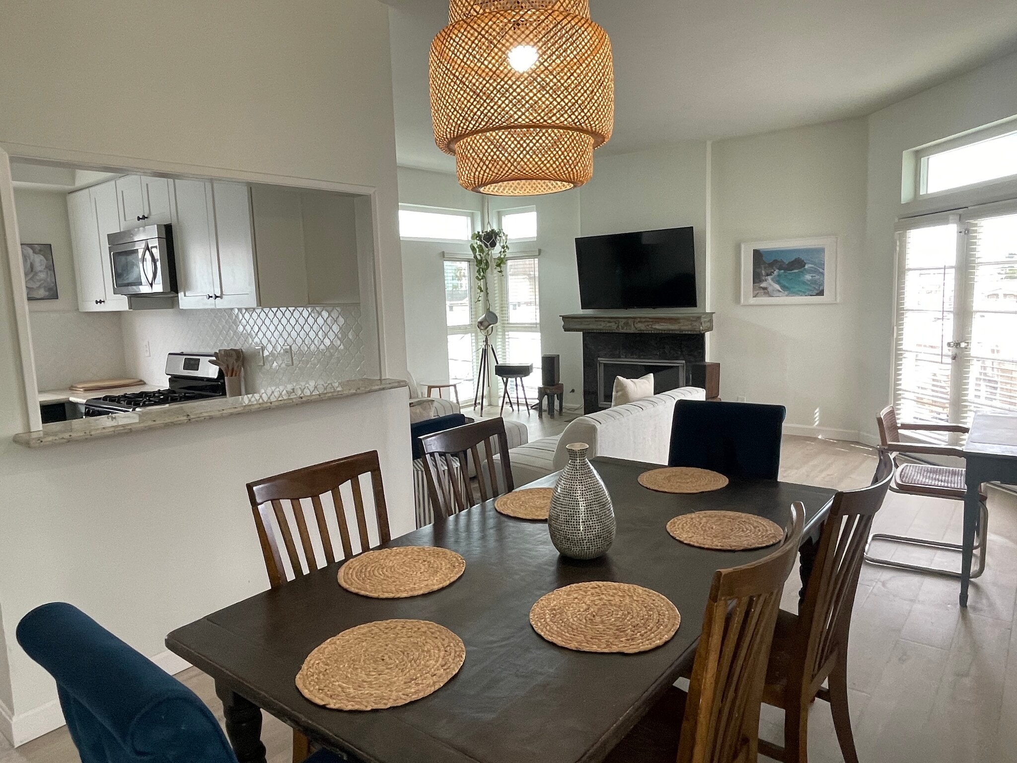 Building Photo - 32 28th Ave