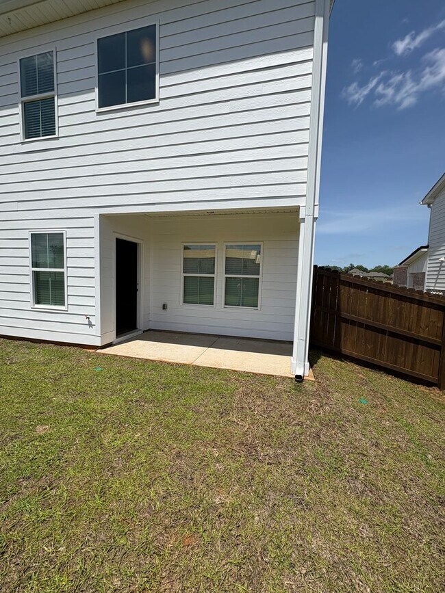 Building Photo - 127 Hunters Hill Wy