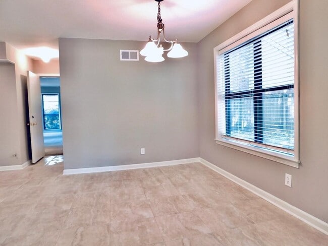 Building Photo - 1411 Leafhaven Cove