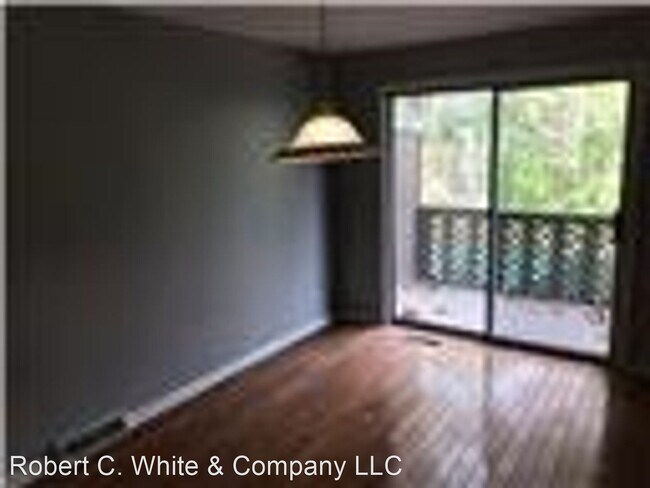 Building Photo - 2 br, 1.5 bath House - 29 Colonial Village