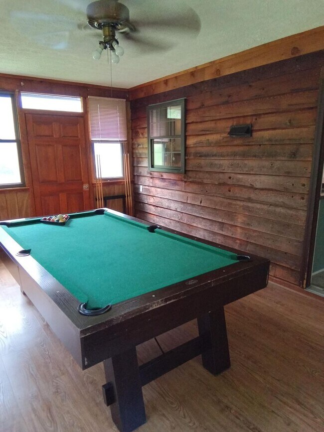 Building Photo - 4BR 3BA SFH with Full Finished Basement