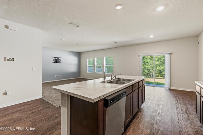 Building Photo - 8466 Cape Fox Dr