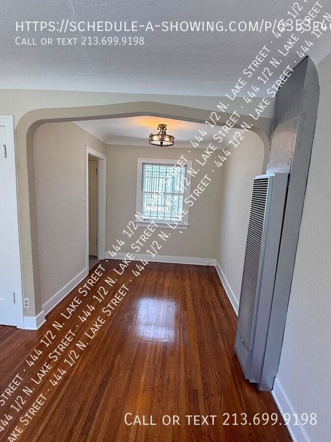 Building Photo - 444 1/2 N. Lake Street-