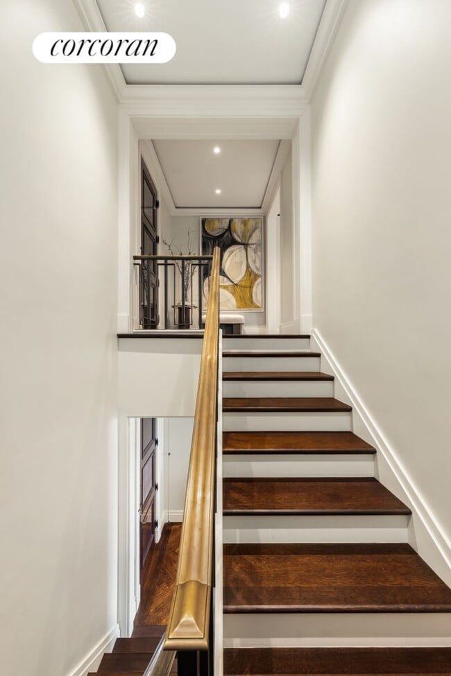 Building Photo - 220 Central Park S