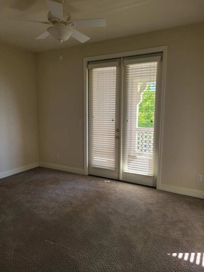 Building Photo - 4 Bdrm, 3 Bath on Empire Ranch Golf Course