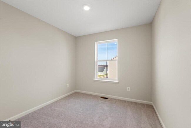 Building Photo - 403 18th Ave