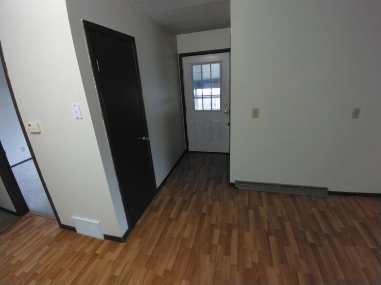 Building Photo - 751 Bluffview Cir