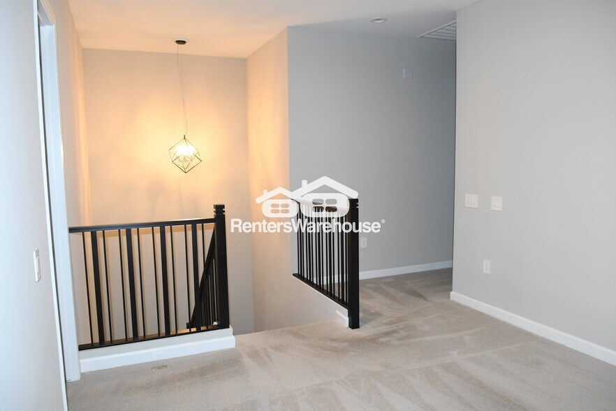 Building Photo - 5059 E Gallop Wy