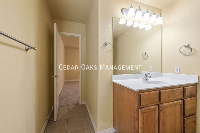 Building Photo - 1110 S C Ct