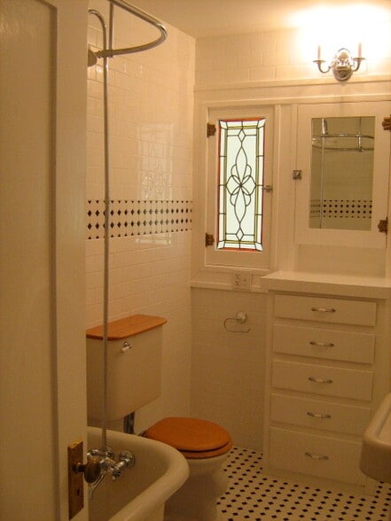 Bathroom - 1316 H St