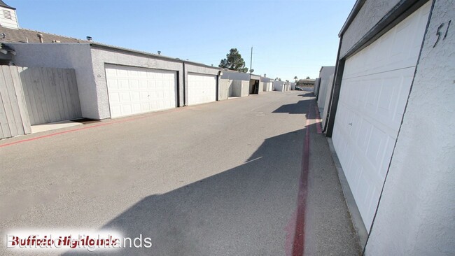 Building Photo - 8051 W Charleston Blvd