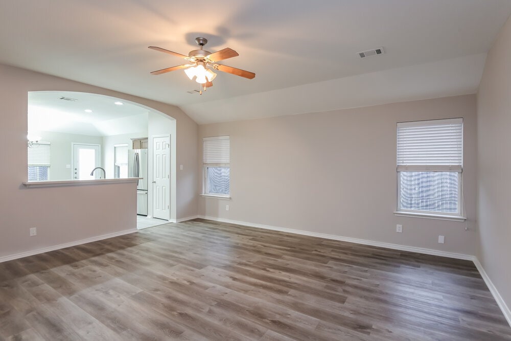 Building Photo - 258 Kennedy Dr