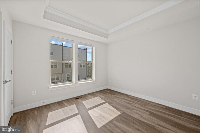 Building Photo - 148 Stowe Dr