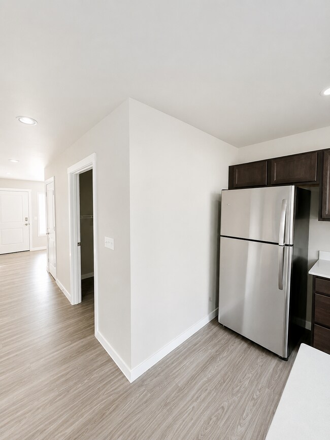 Building Photo - Newly Built 4bd 2.5ba in LSSD
