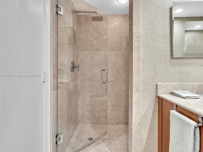 Building Photo - 3535 S Ocean Dr