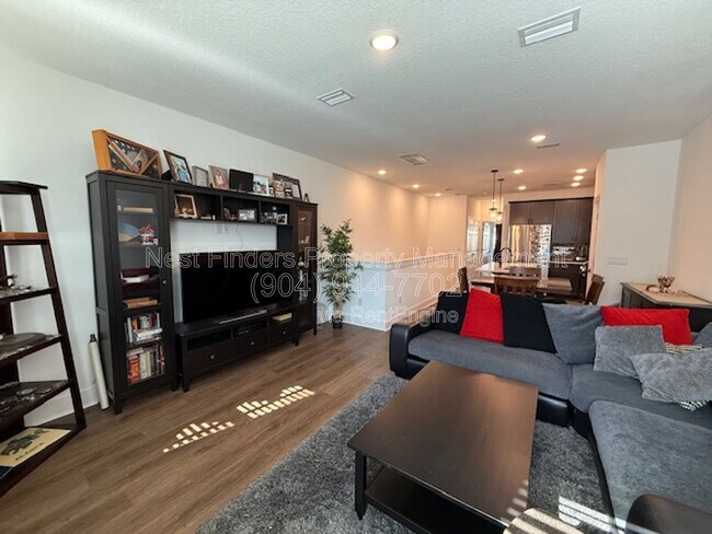 Building Photo - 11114 Quasar Ct