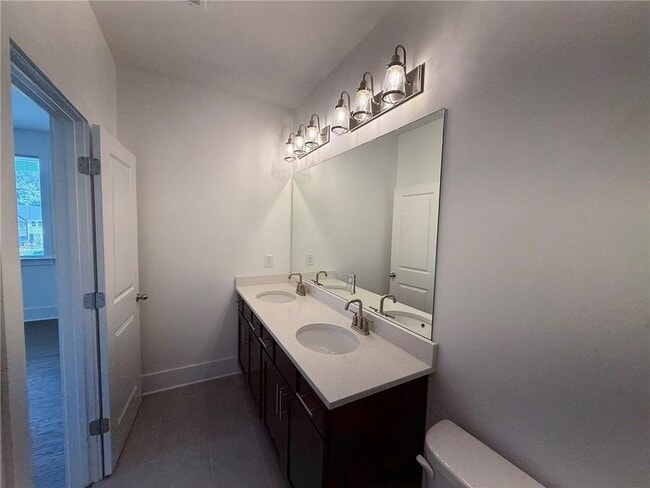 Building Photo - 1645 Aeslin Dr NW