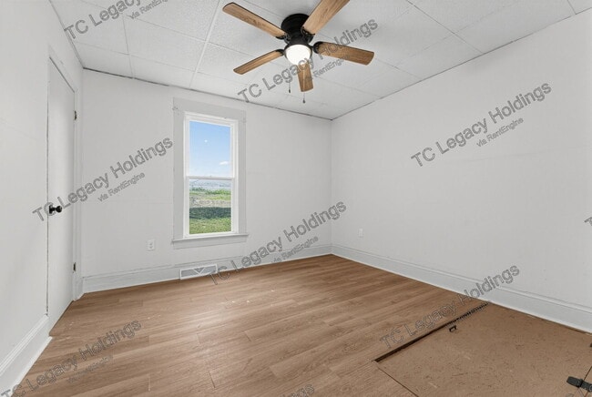 Building Photo - 125 Thorn St