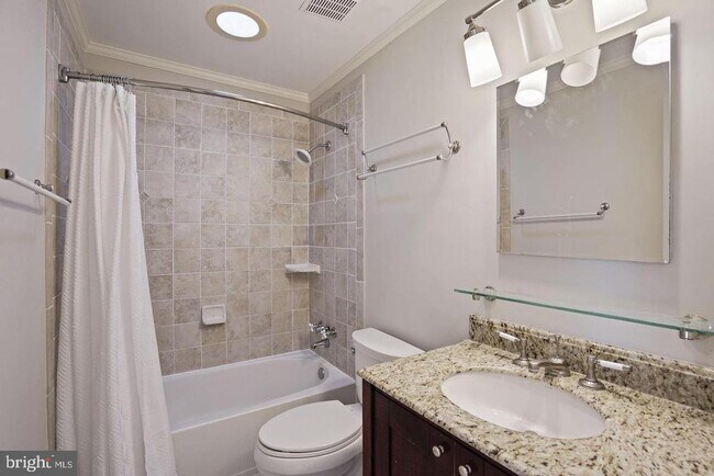 Building Photo - 2050 Winged Foot Ct