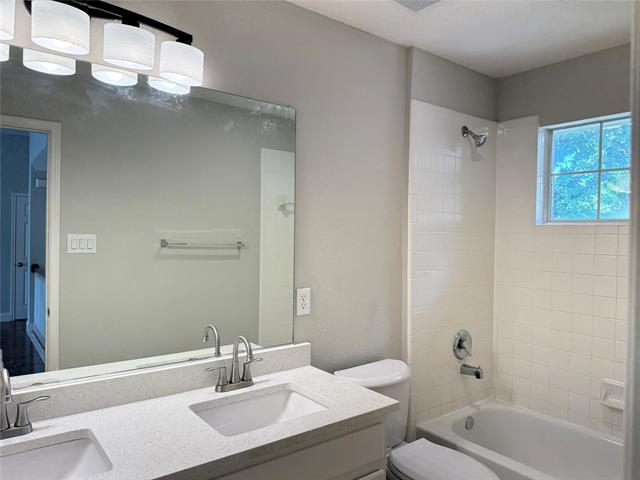 Building Photo - 1407 Lighthouse Ln