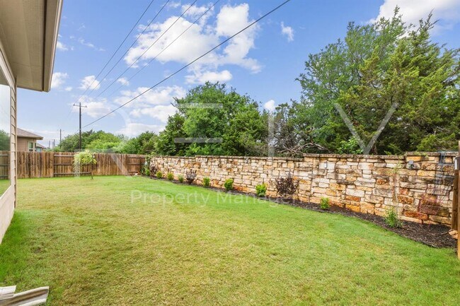 Building Photo - 240 Cross Timbers Dr