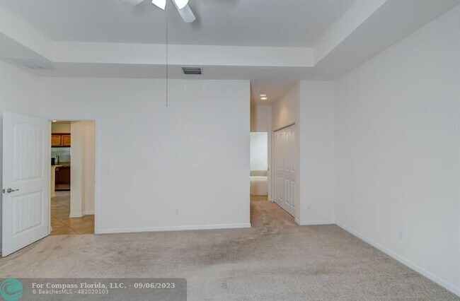 Building Photo - 4198 NW Burr Oak Ct