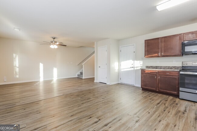 Building Photo - 12026 Quail Dr