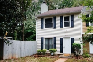 Building Photo - Central Located Aspen Woods Entry