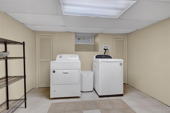 Building Photo - 1336 Potter Blvd