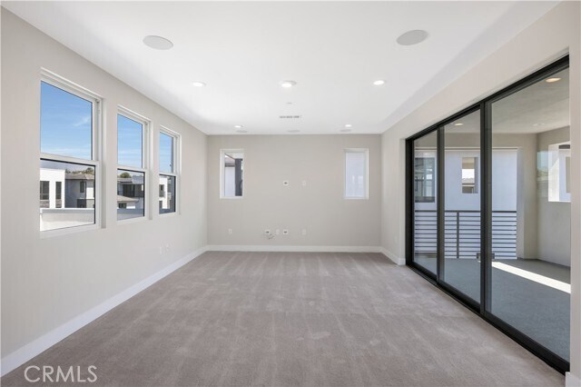Building Photo - 173 Creation