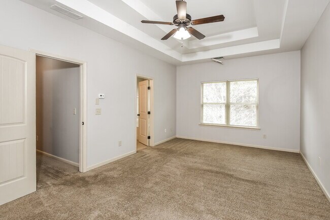 Building Photo - 766 Helm Ln NW