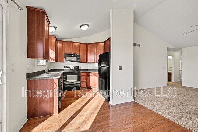 Building Photo - 3645 NW 84th Terrace