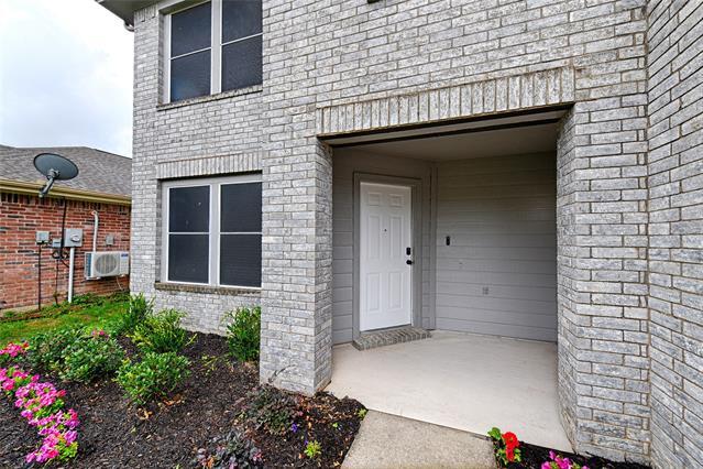 Building Photo - 2629 Terrace Dr