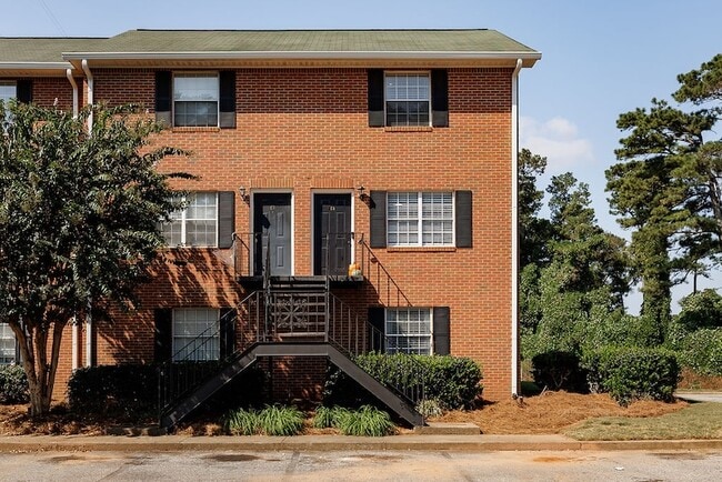 Building Photo - 2165 S Milledge Ave