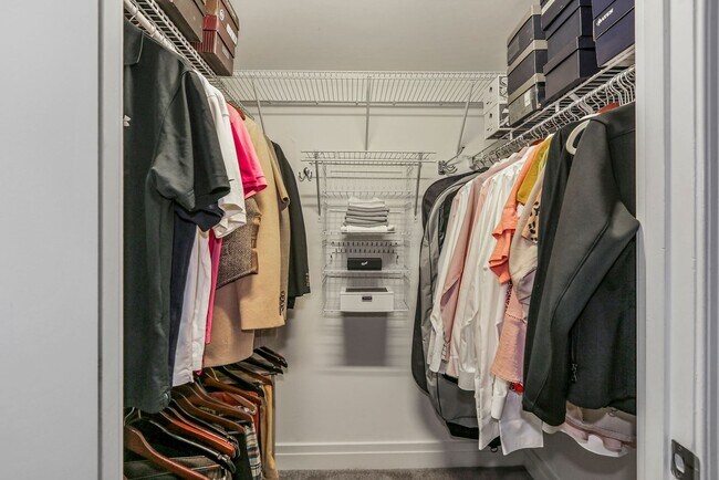 Building Photo - UPDATED Modern 1BR at The Artisan | Downtown DC Living