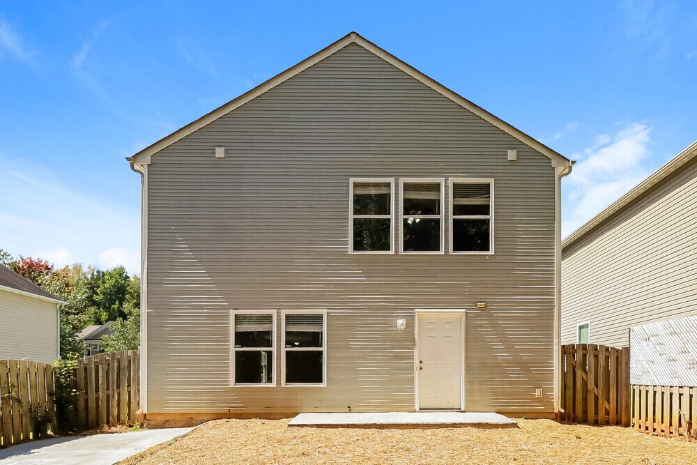 Building Photo - 7234 Fox Point Dr