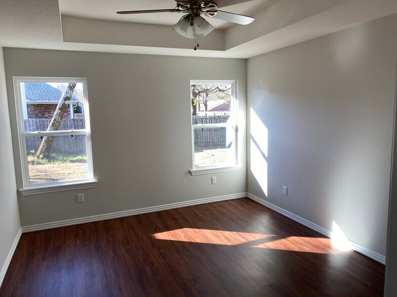 Building Photo - 3415 Fincastle Cir