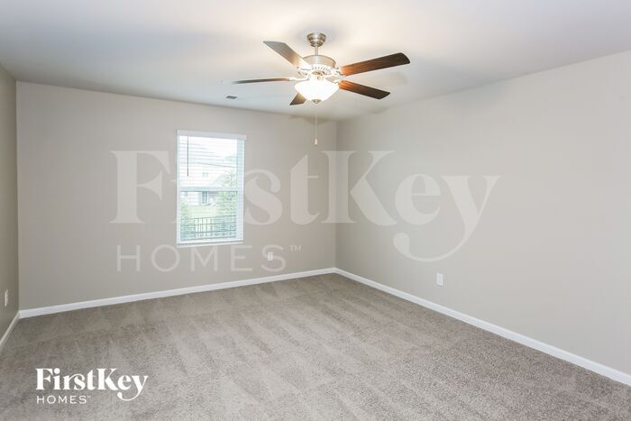 Building Photo - 10720 Rivergate Dr NW