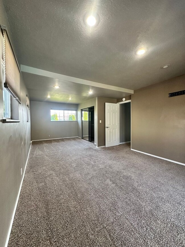 Building Photo - Charming 3-Bedroom, 1.5-Bath Home with Pool & Outdoor Entertaining Oasis